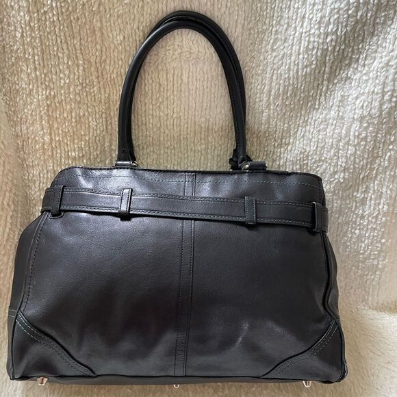 COACH HAMPTON soft Leather Black Medium Satchel with silver tone accents . - Picture 7 of 15